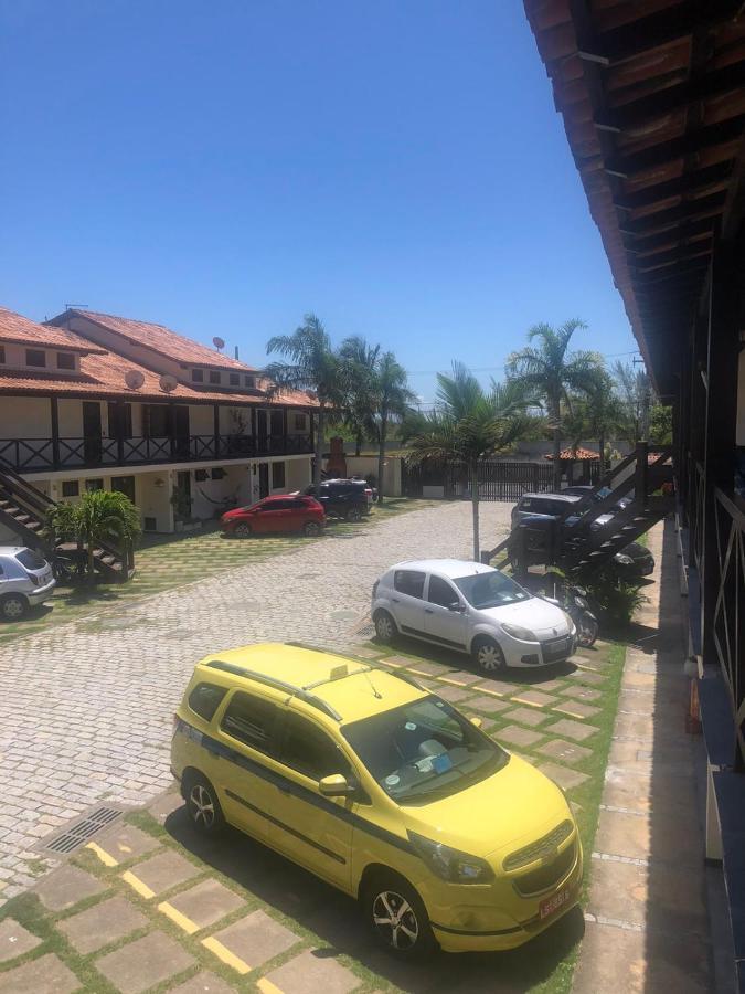 Apartamento moderno e super confortável localizado a alguns passos da Praia Grande Arraial do Cabo Exterior foto