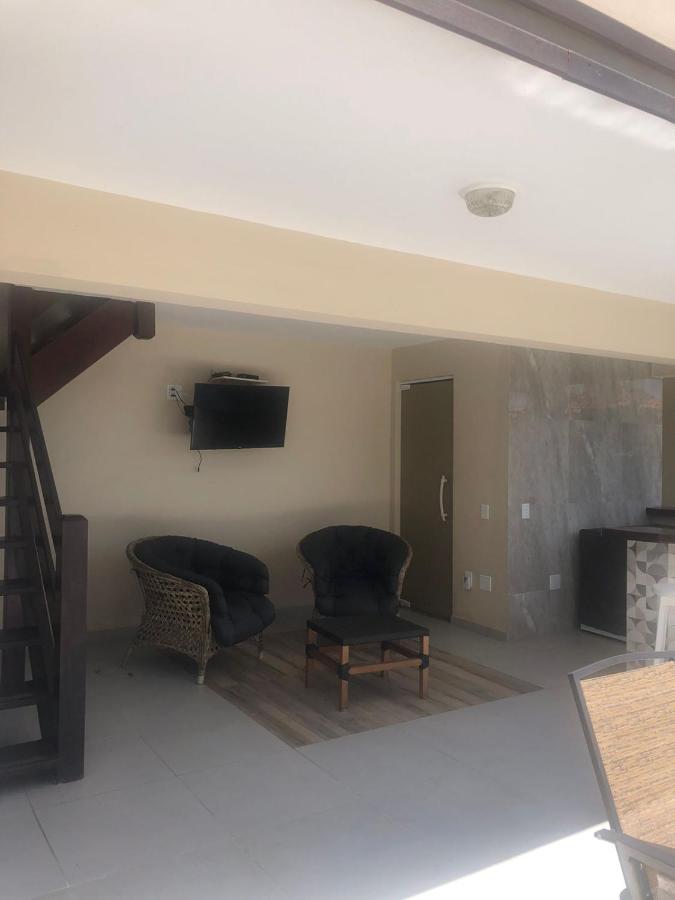 Apartamento moderno e super confortável localizado a alguns passos da Praia Grande Arraial do Cabo Exterior foto